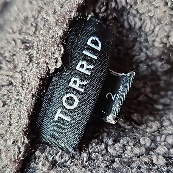 TORRID Sweater - Picture 10 of 12